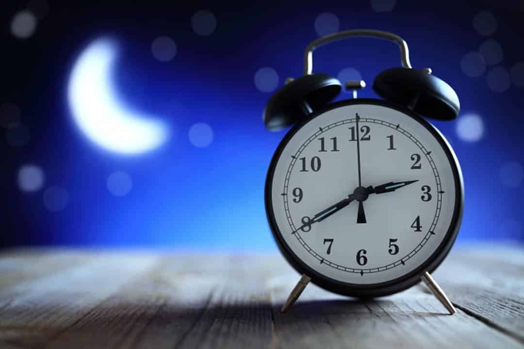 Votre corps vous réveille-t-il chaque nuit à la même heure ? Les pathologies cachées derrière ce signal d'alarme
