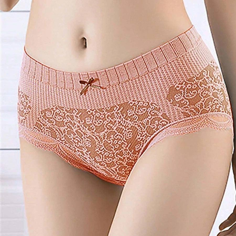 Le mystère du petit ruban sur les culottes : simple décoration ou astuce bien pensée ?