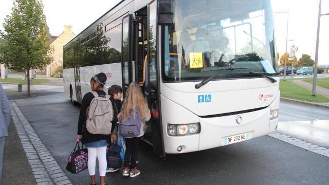 Axel prêt pour son premier jour d'école