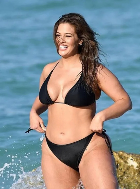 Ashley Graham rayonnante