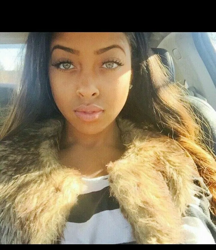 Thylane Blondeau en séance photo professionnelle