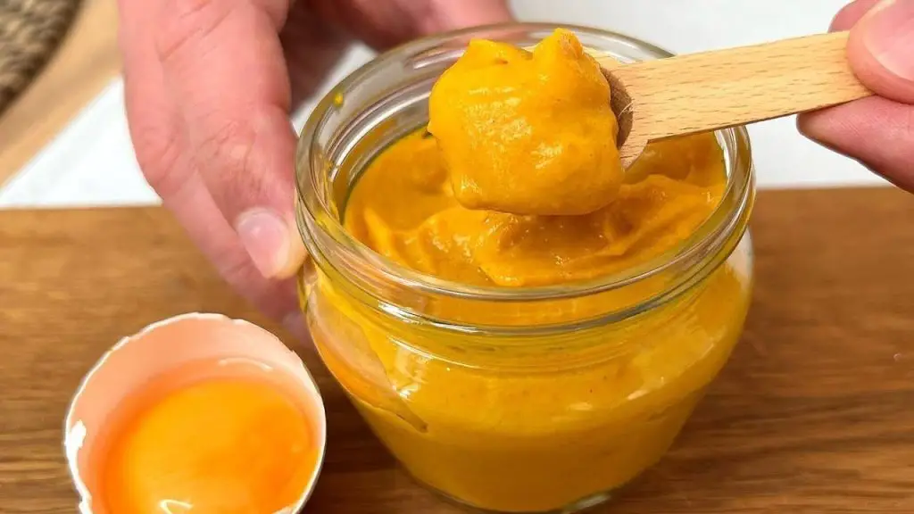 Ingrédients naturels pour une crème maison