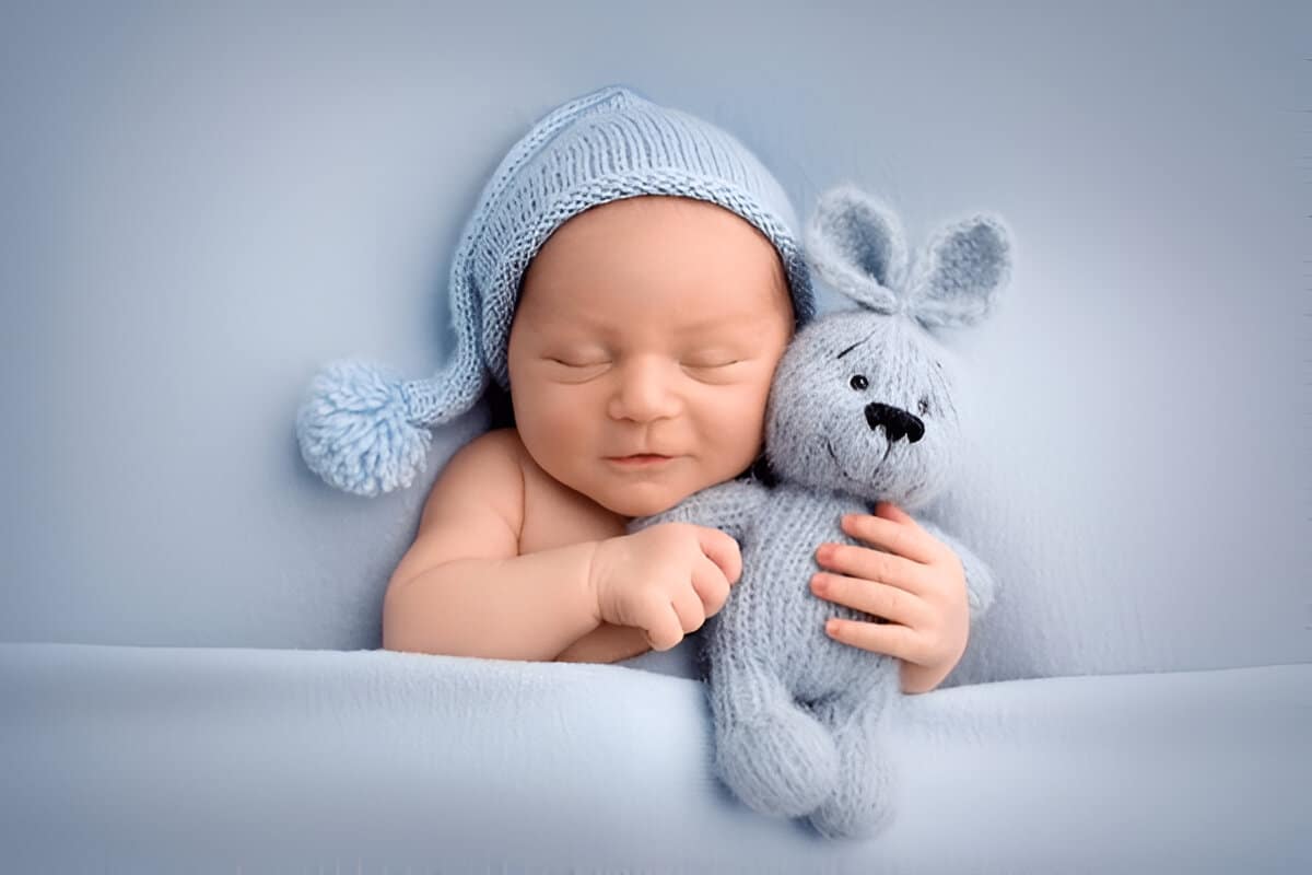 Quand les prénoms évoquent la puissance et la controverse : cette nouvelle tendance qui séduit les jeunes parents