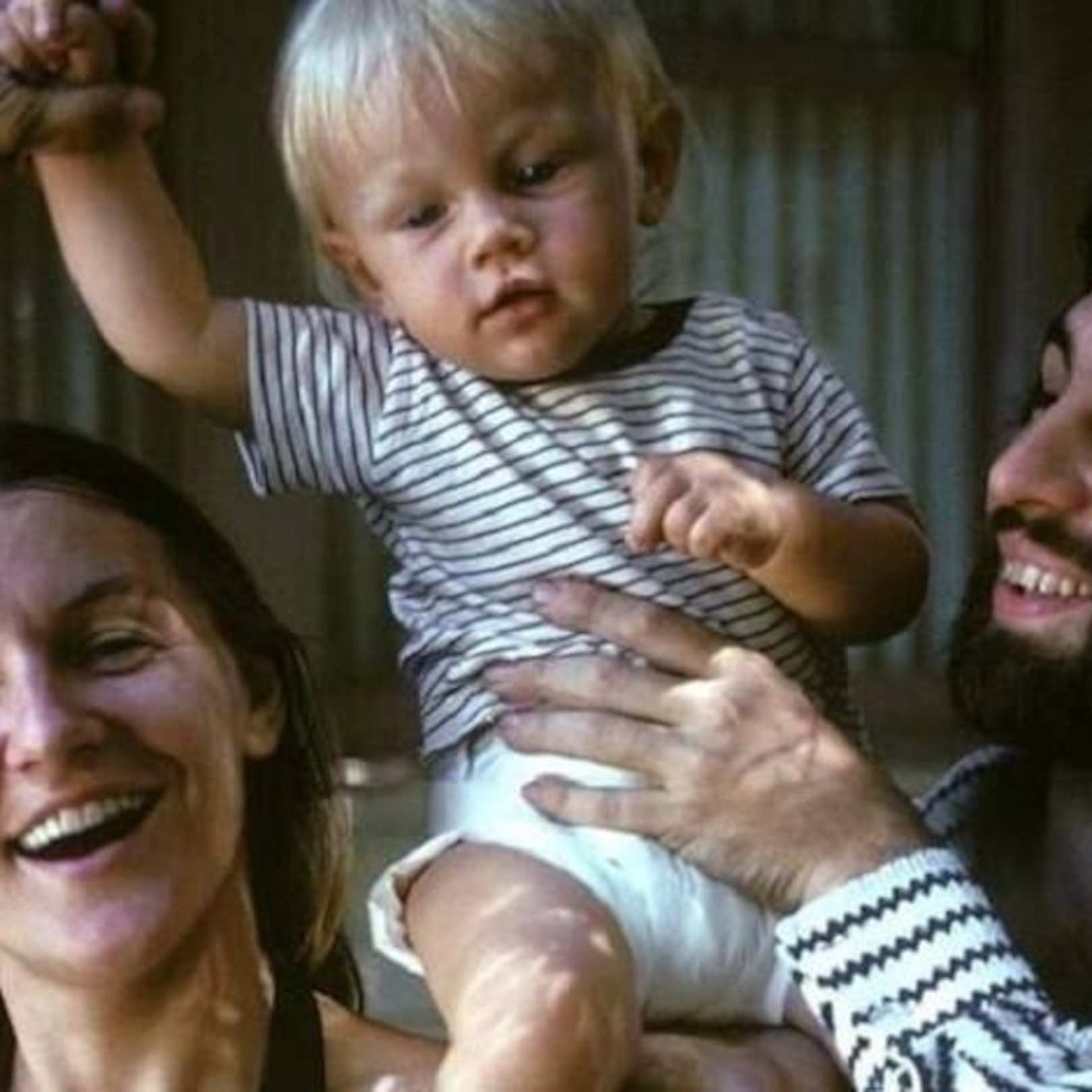 Leonardo DiCaprio jeune dans son quartier d'enfance