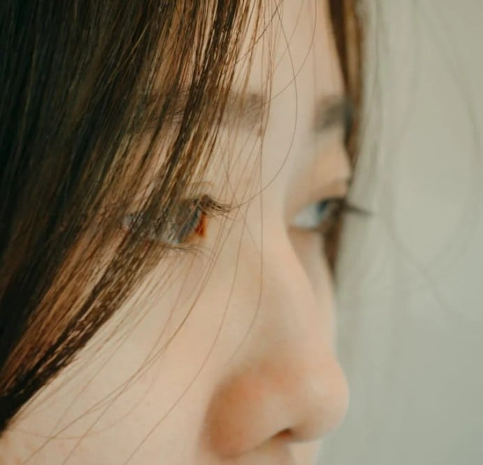 Comparaison de profils mettant en avant une similarité dans la forme du nez