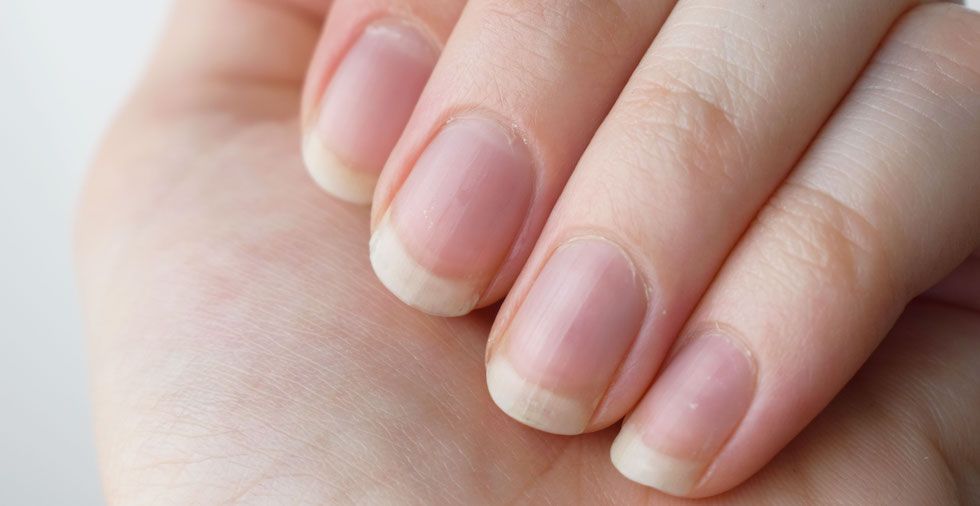 Des ongles interminables et résistants : le guide complet pour booster leur pousse naturellement