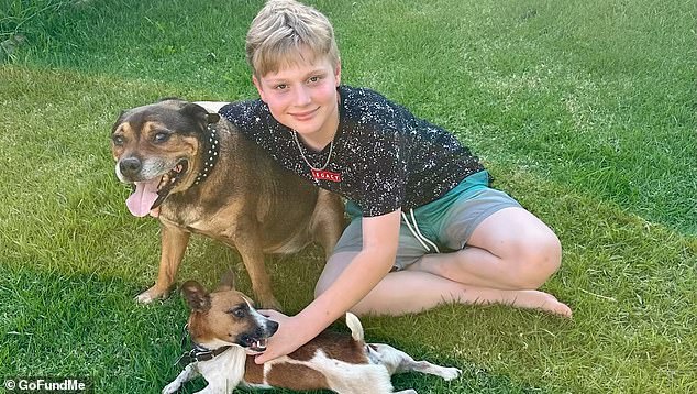 Le destin frappe deux fois : après la mort de leur fils aîné, un couple voit son plus jeune enfant emporté par une crise d'asthme foudroyante