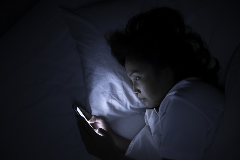 Cette technique imparable débusque le moustique caché dans votre chambre… sans vous lever