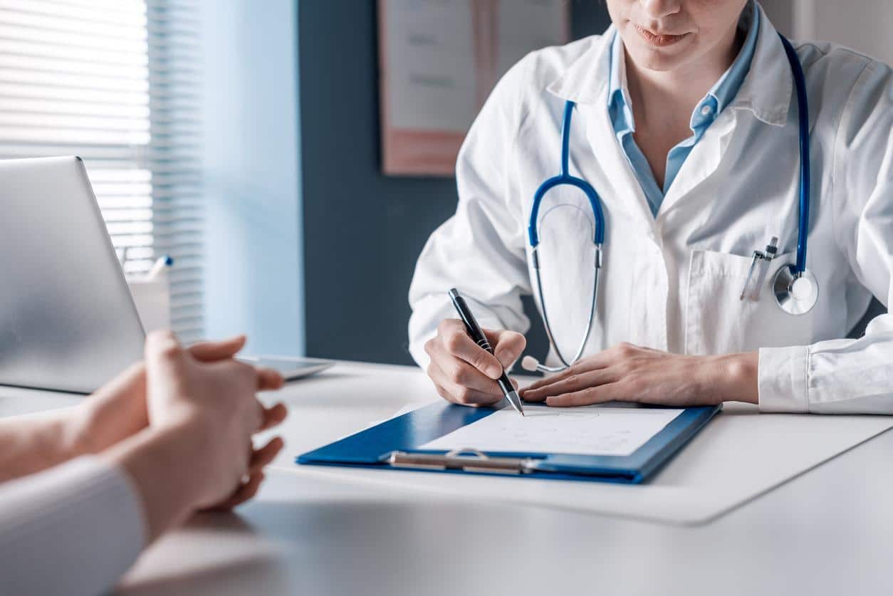 Votre corps vous réveille-t-il chaque nuit à la même heure ? Les pathologies cachées derrière ce signal d'alarme