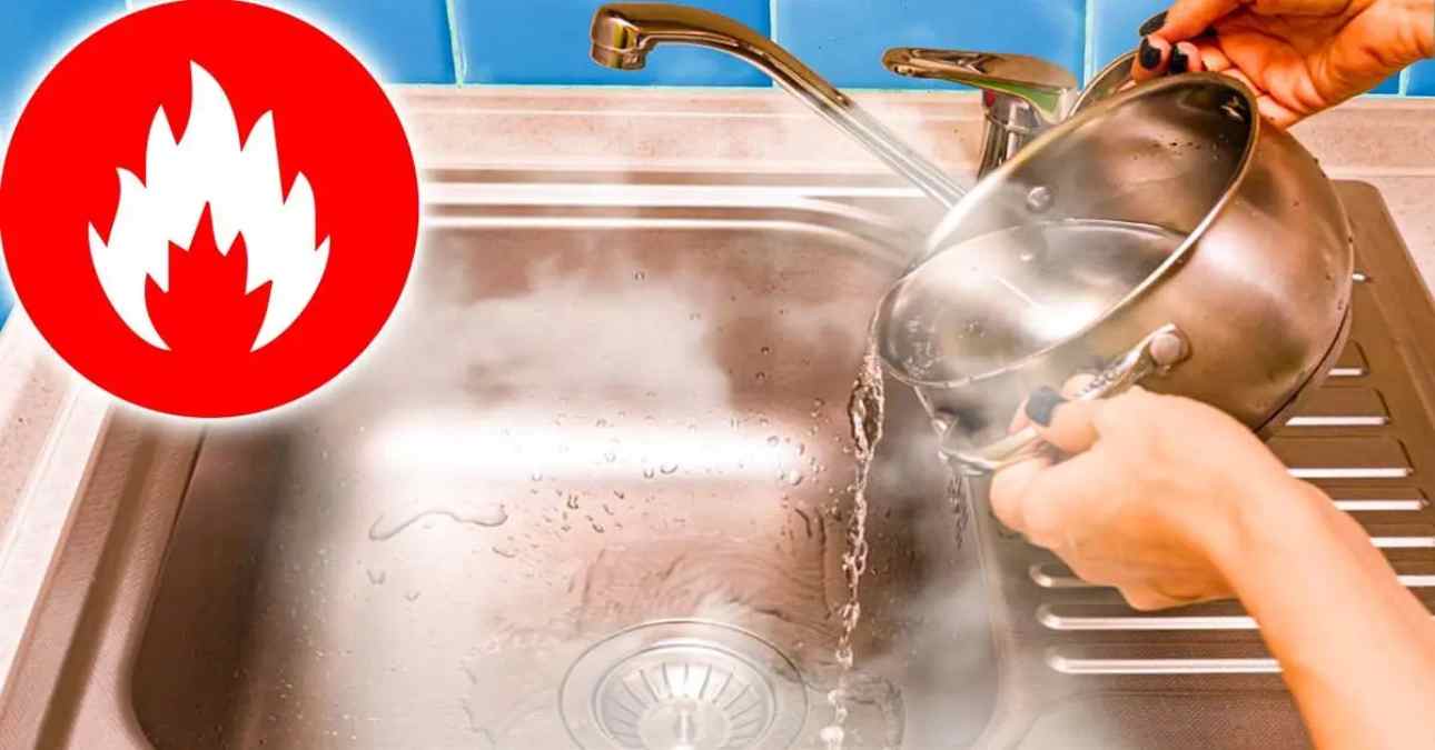 Lavello ad alta tensione: acqua bollente, un'abitudine che rovina le tubature