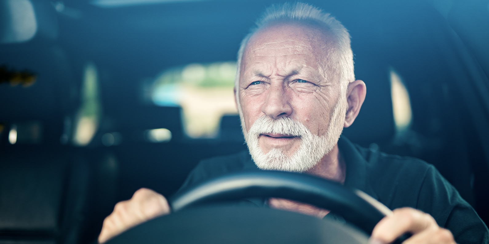 Conduite et vieillissement : faut-il imposer un examen médical aux automobilistes âgés ?