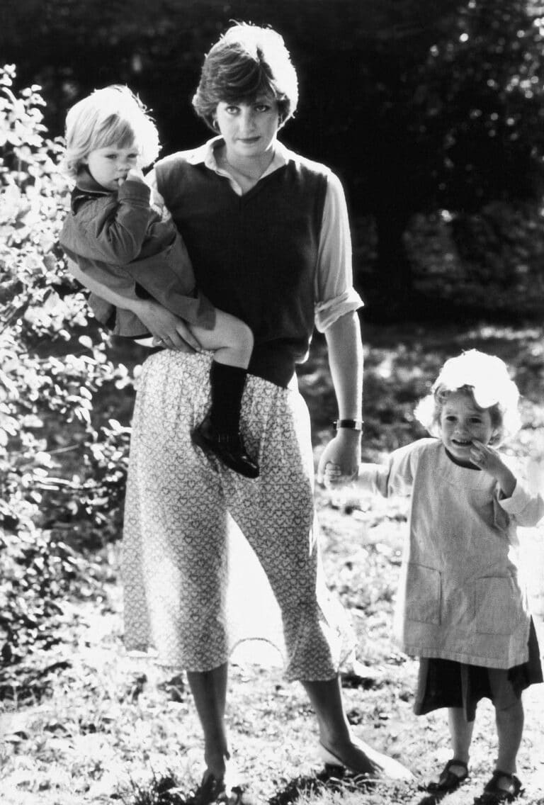 Le destin en clichés : comment une photographie a changé à jamais le regard sur Lady Diana