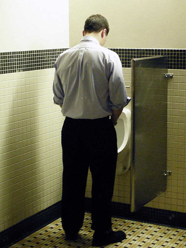 Votre urine en dit long sur votre santé : ce que ses nuances révèlent vraiment