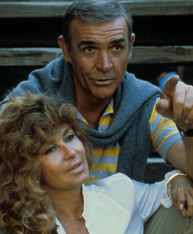 Sean Connery et son épouse Micheline Roquebrune partageant un moment complice