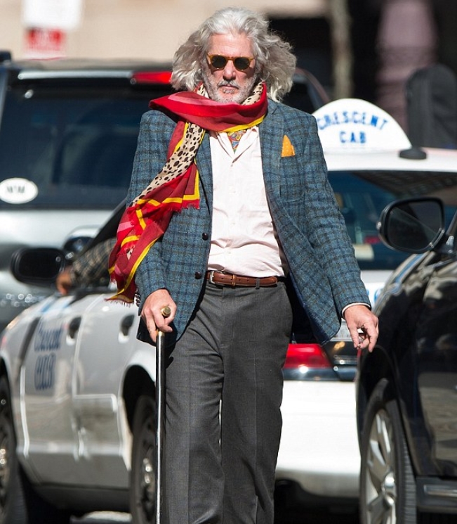 Richard Gere arborant une élégance mature et sereine