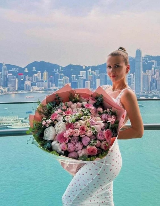 Jean-Claude Van Damme et Alena Kaverina lors d'un séjour