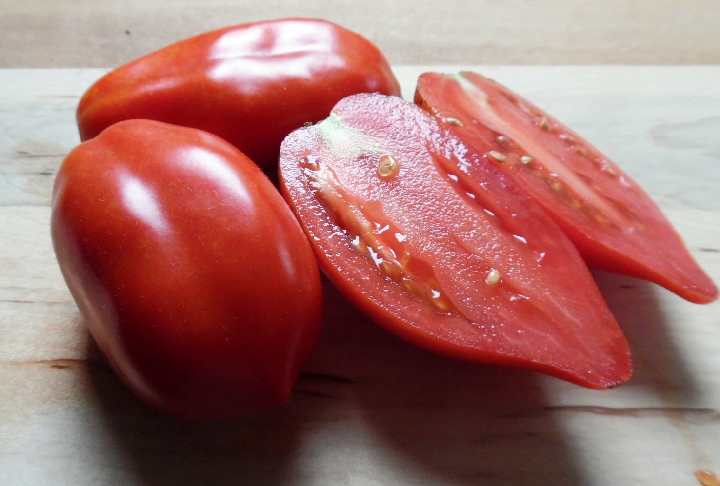 Deux ans de tomates savoureuses sans une goutte de vinaigre : le secret d’une conservation longue durée