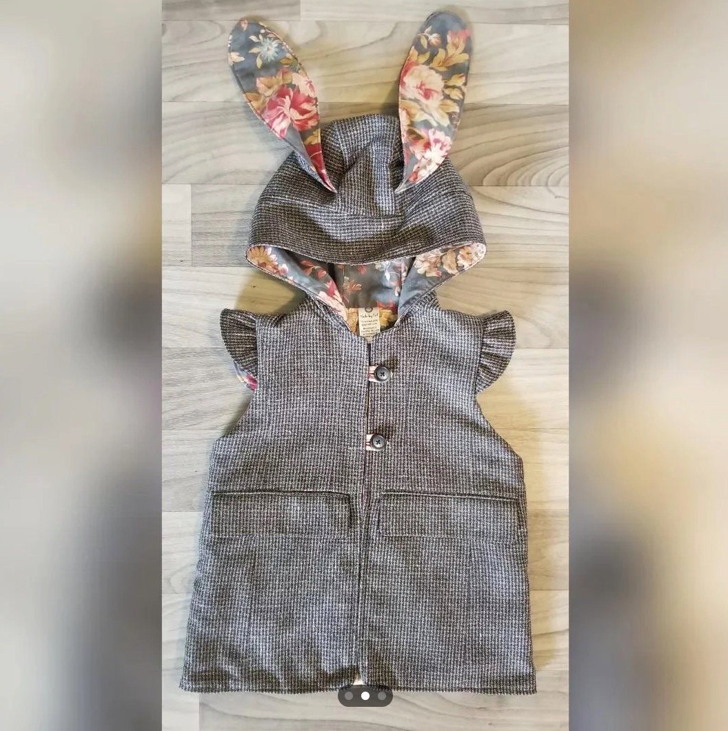 Robe élégante confectionnée avec une veste et du tissu de rideau