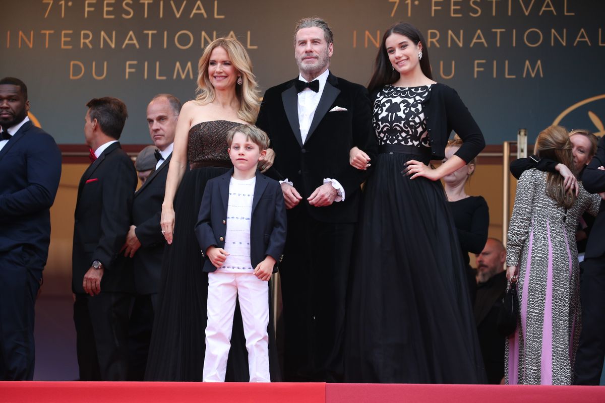 Ella Bleu Travolta : le portrait craché de sa mère Kelly Preston à 24 ans