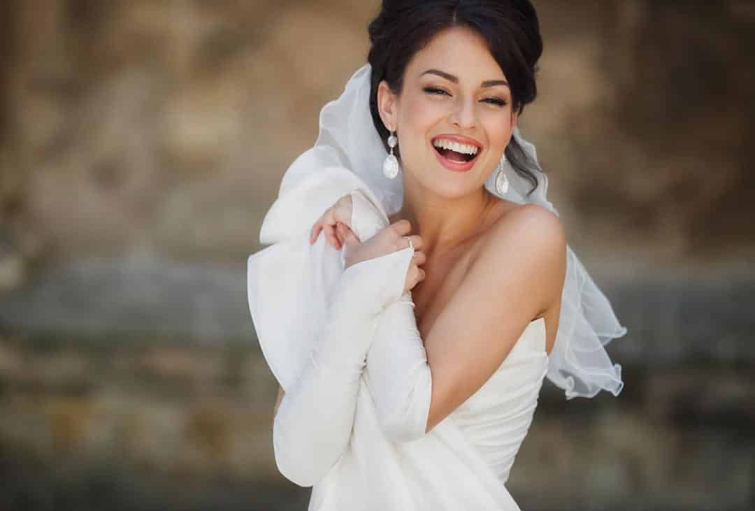 Quand un cercueil a volé la vedette à notre mariage : la farce dont on se souviendra toujours