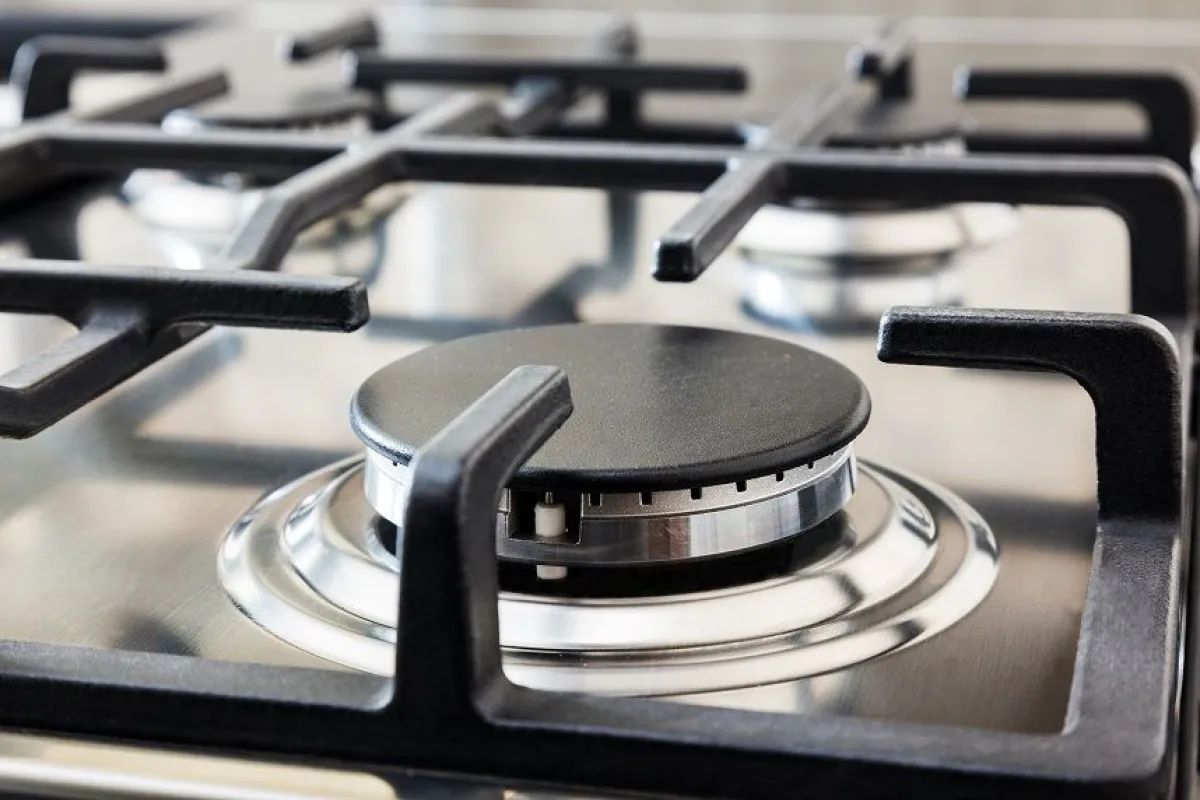 Votre cuisinière à gaz perd en puissance ? Voici comment redonner vie à ses brûleurs en un clin d'œil