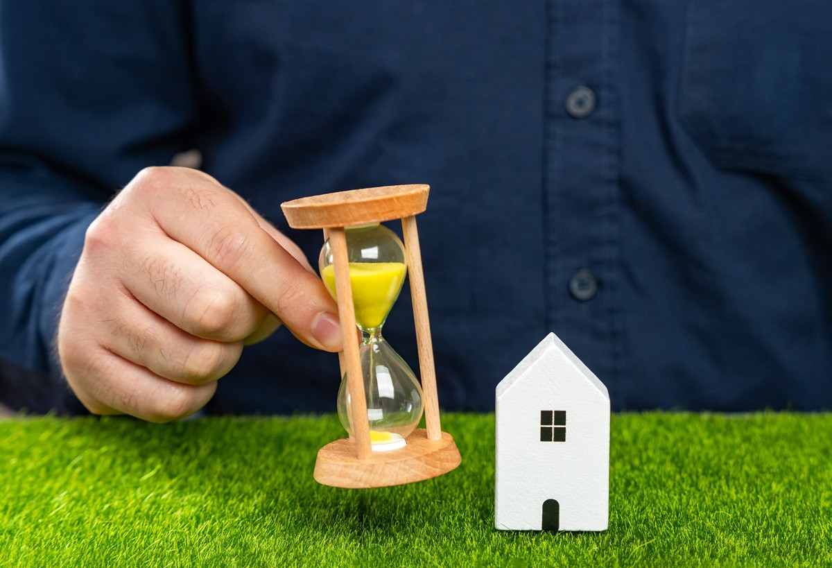 Comparaison visuelle des approches suisse et française face au squat