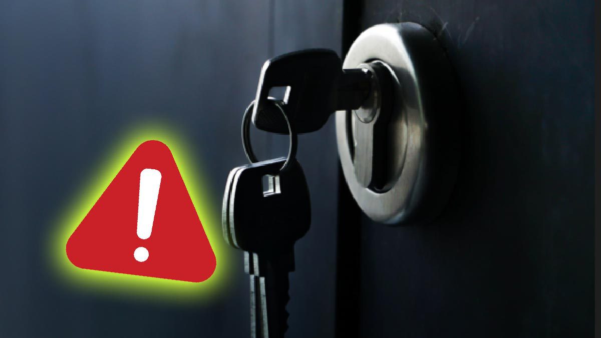 Clé dans une serrure de porte d'entrée