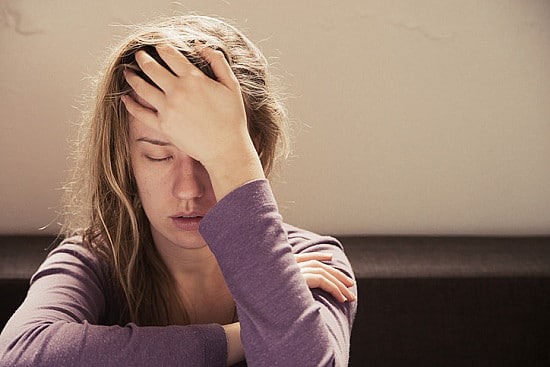 Douleur à la jambe, gonflement, chaleur : ces 10 indices qui doivent vous alerter sur un possible caillot sanguin