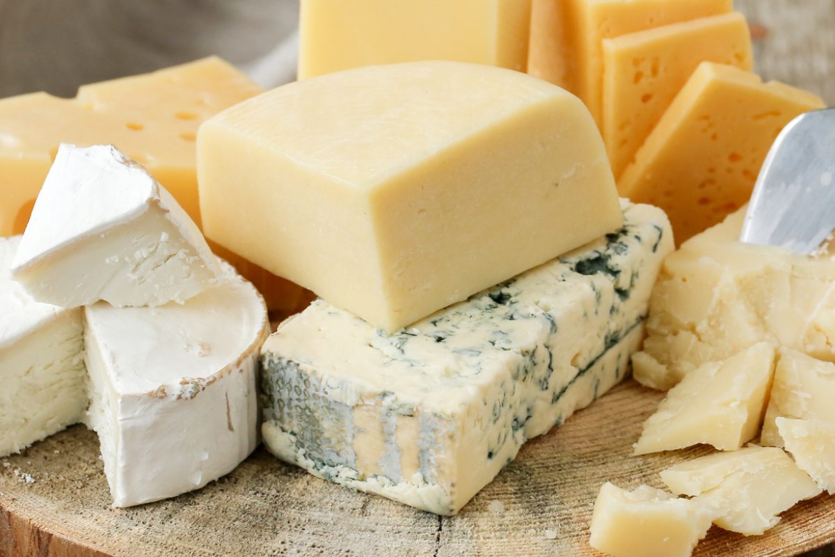 Assortiment de fromages français artisanaux