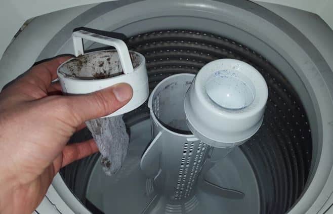 Ce petit tiroir caché dans votre lave-linge mérite une visite mensuelle : voici pourquoi il transforme vos lessives