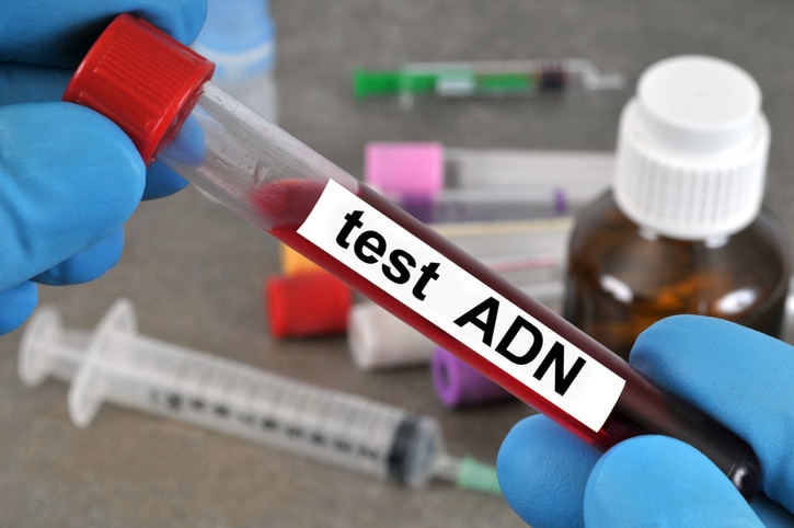 Quand une grand-mère intrusive a exigé un test de paternité, ce couple a volé en éclats