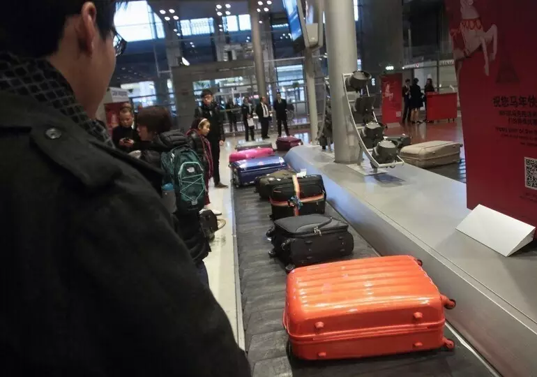 Voyage en péril : pourquoi il vaut mieux laisser votre valise sobre avant de prendre l’avion