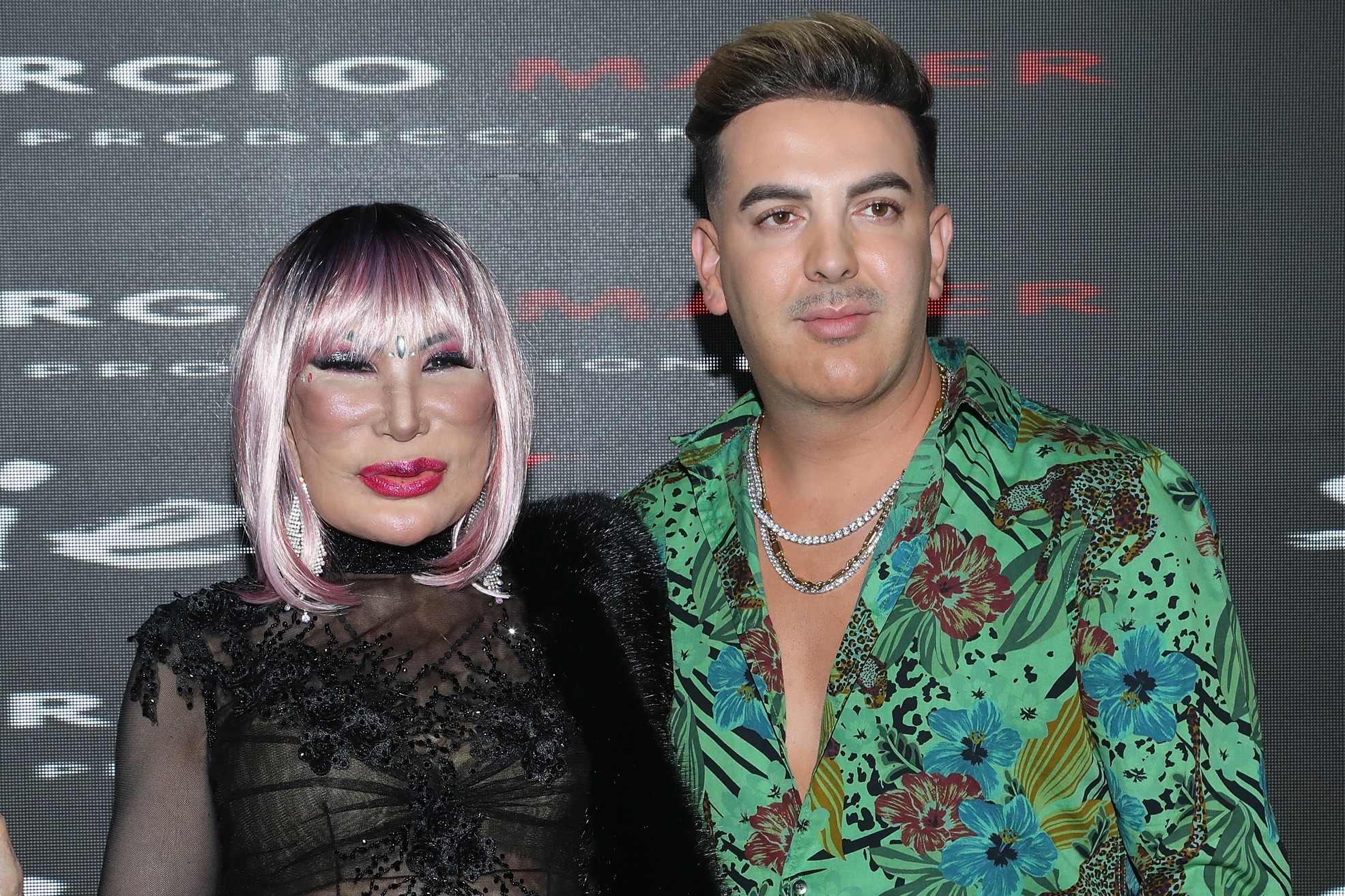 Lyn May annonce sa grossesse à 68 ans