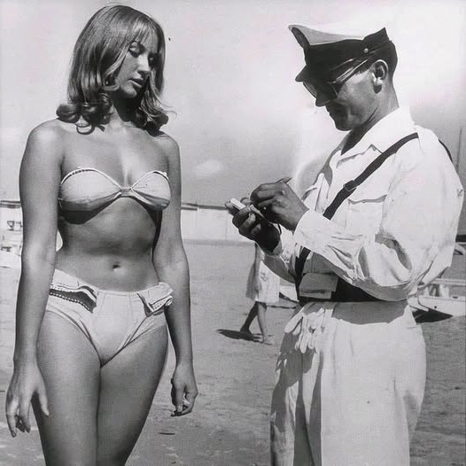 Histoire du maillot de bain féminin : un siècle de scandales et de liberté