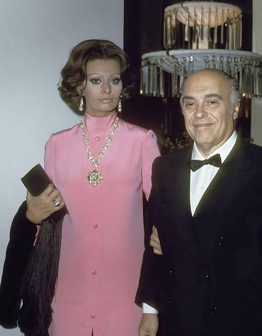 Sophia Loren : les secrets d'une vie construite avec courage, amour et persévérance
