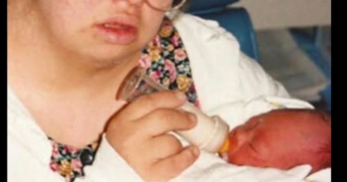 Trisomie 21 : Lisa a élevé son fils seule et prouve que l'amour n'a aucune frontière