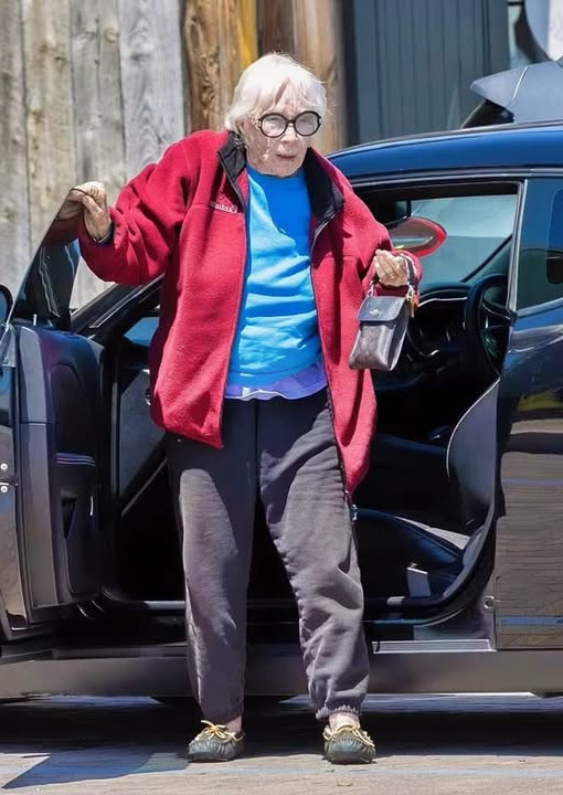 Shirley MacLaine à 91 ans : une légende du cinéma qui a toujours vécu selon ses propres règles