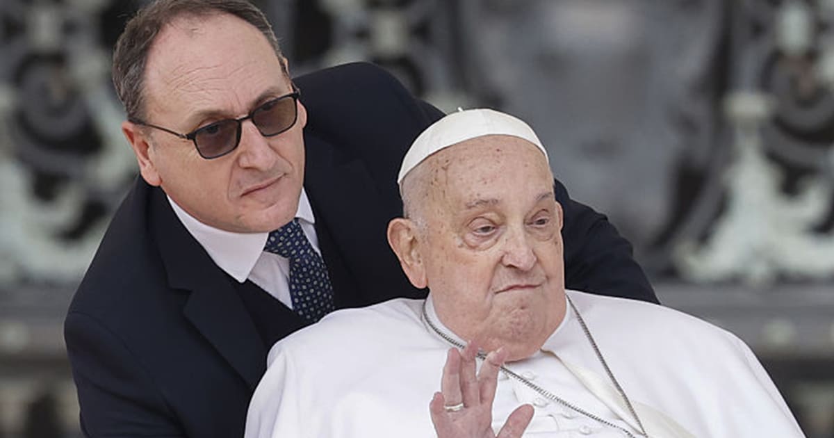 Le dernier adieu du pape François : un geste de gratitude qui bouleverse le Vatican