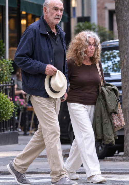 Sean Connery aperçu à New York : une icône du cinéma qui préserve l'art de la vie simple