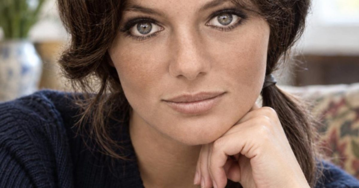 Jacqueline Bisset à 81 ans : l'élégance authentique d'une femme qui a toujours vécu selon ses propres termes