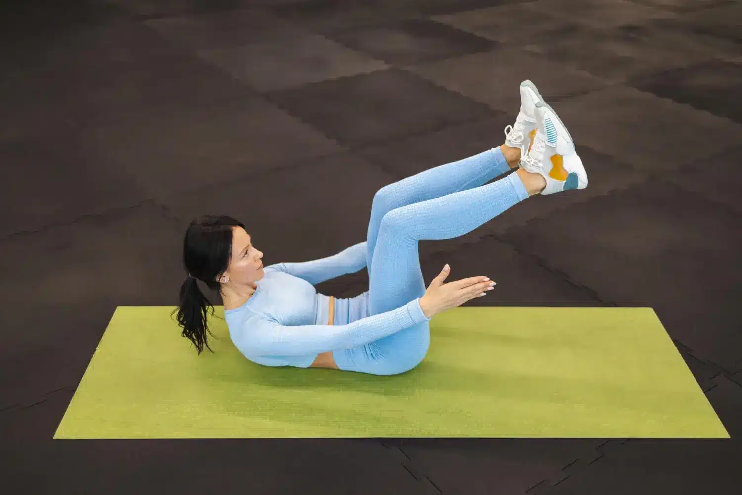 Exercice de tapotement des orteils pour la mobilité du pied.