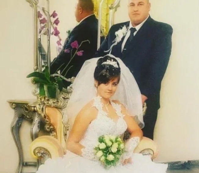 Photo d'Arkadiy en tant que kickboxeur, montrant son passé athlétique