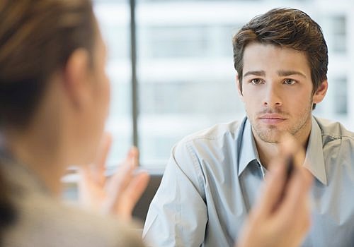Les six qualités féminines qui marquent durablement le cœur d’un homme
