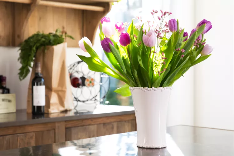 Vase en verre transparent dans un lave-vaisselle