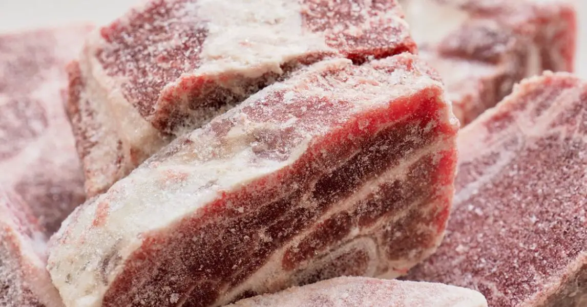 Technique rapide pour décongeler la viande